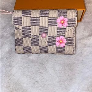 Checkered wallet and matching crossbody
